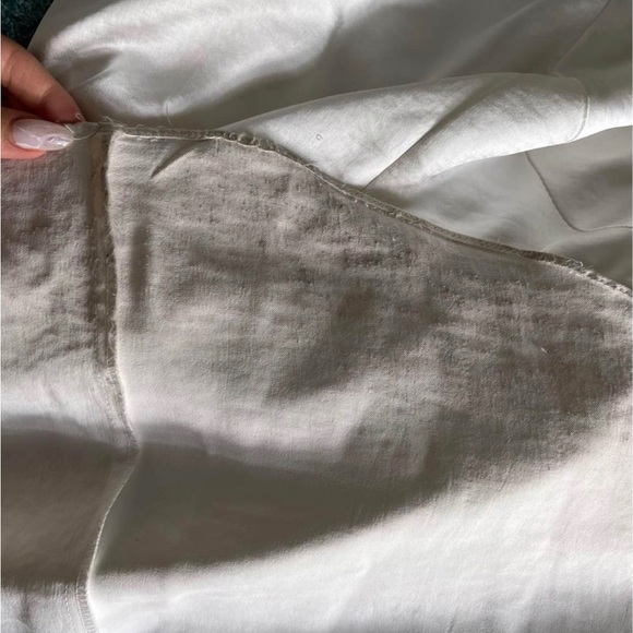 Elliatt aisle dress - includes bridal cape - Picture 4 of 7